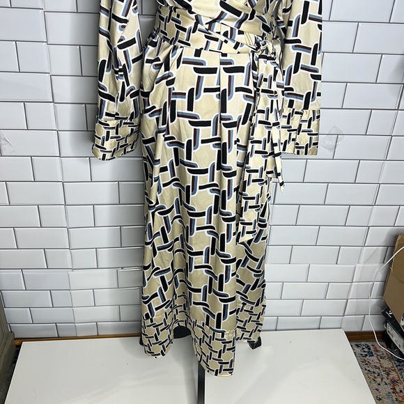 Zara bloggers fave geometric midi dress - Picture 5 of 13